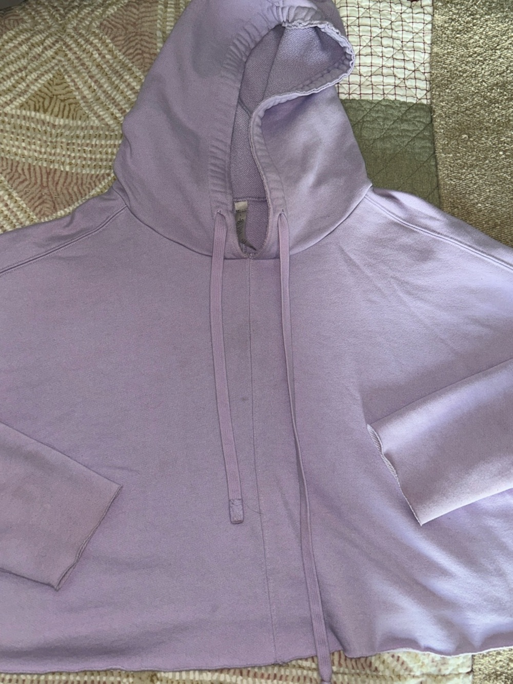 ALO Yoga Lilac Cropped Hoodie Pullover